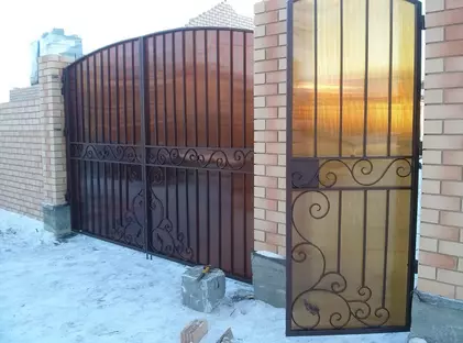 Кованые ворота из поликарбоната П-02