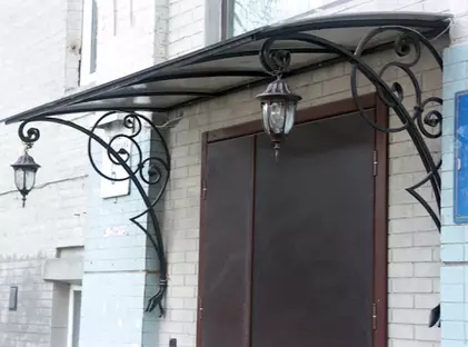 Кованые уличные козырьки УК-02