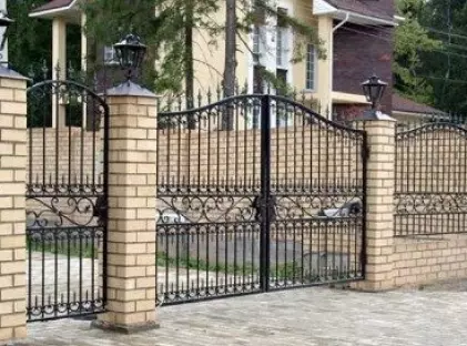 Кованые красивые заборы КЗ-02