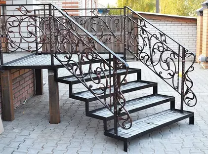Кованые входные лестницы ВЛ-03
