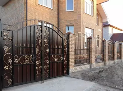 Кованые ворота из поликарбоната П-03