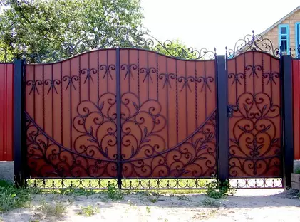 Декоративные кованые ворота ДКВ-06