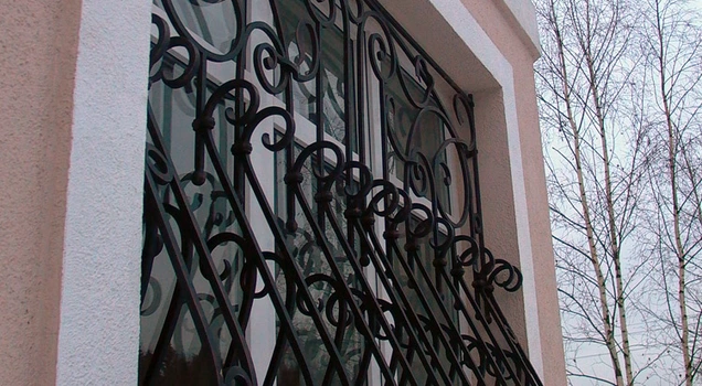 Кованые дутые решётки на окна ДРО-07 298652