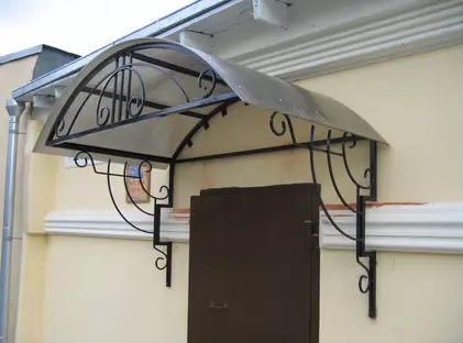 Кованые уличные козырьки УК-08