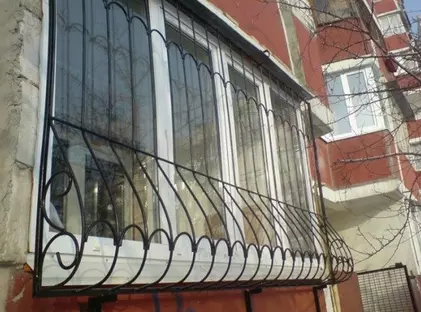 Кованые глухие на балкон ГБ-04