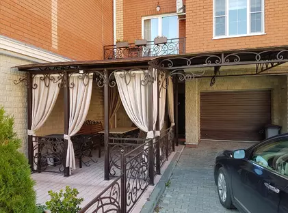 Кованые козырьки для веранды КВ-09