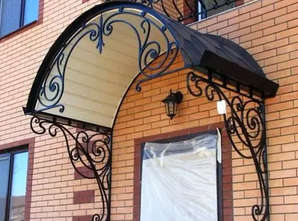 Кованые козырьки арочные А-09